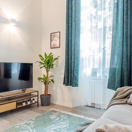 Duomo-Navigli Charming And Modern With Fast Wifi Apartment Milan Luaran gambar