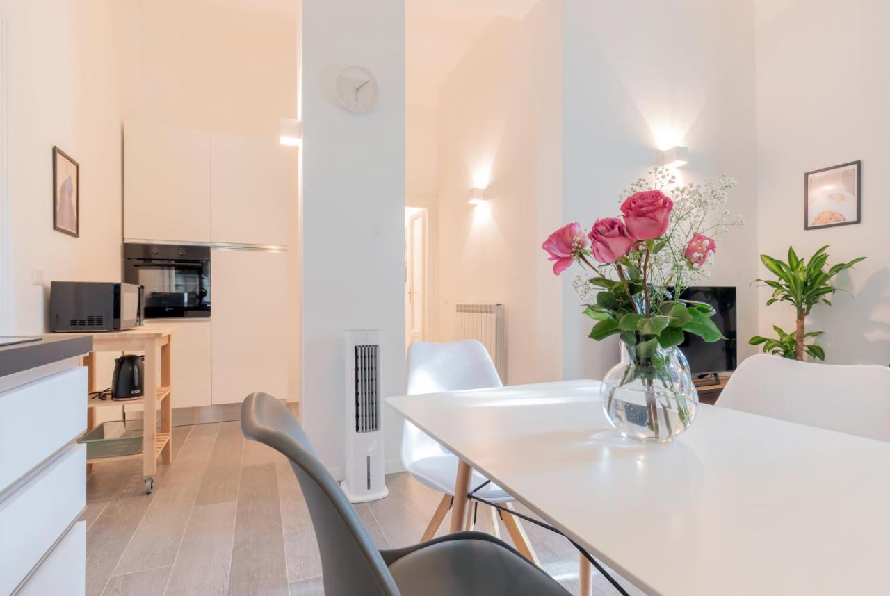 Duomo-Navigli Charming And Modern With Fast Wifi Apartment Milan Luaran gambar