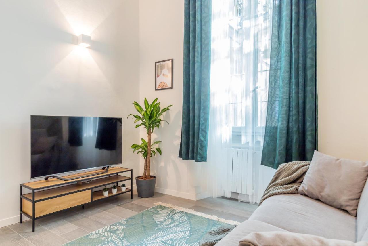 Duomo-Navigli Charming And Modern With Fast Wifi Apartment Milan Luaran gambar